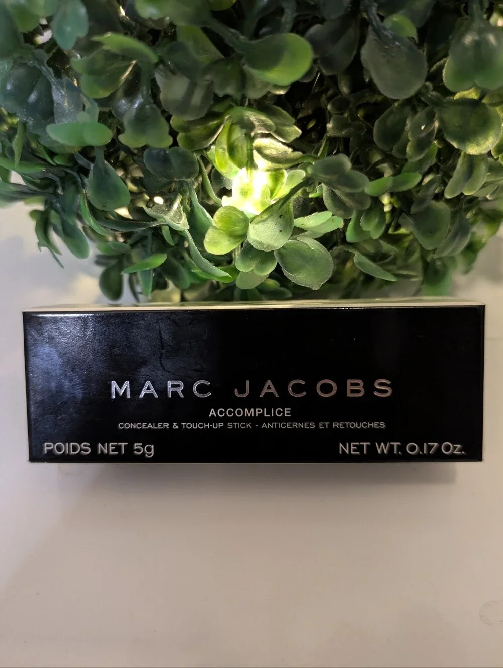 NIB Marc Jacobs Accomplice Concealer & Touch-Up Stick - 5g / 0.17 oz